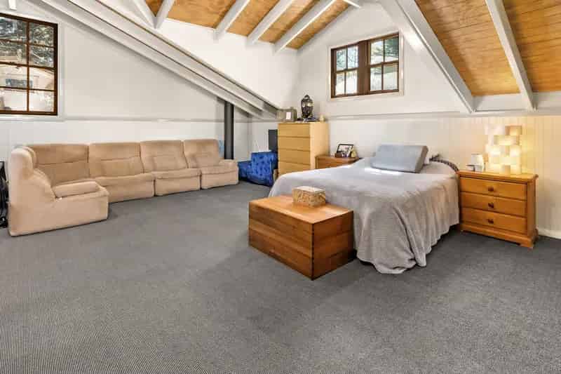 Real Estate For Lease - 6 Citrus Avenue - Hornsby , NSW