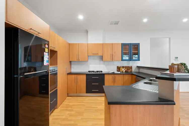 Contemporary Living in Prime Rostrevor Location