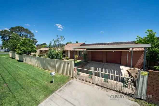 House For Sale in Bathurst, New South Wales