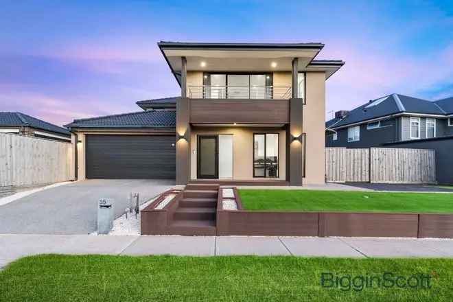 Exceptional Double Storey Home in Tarneit