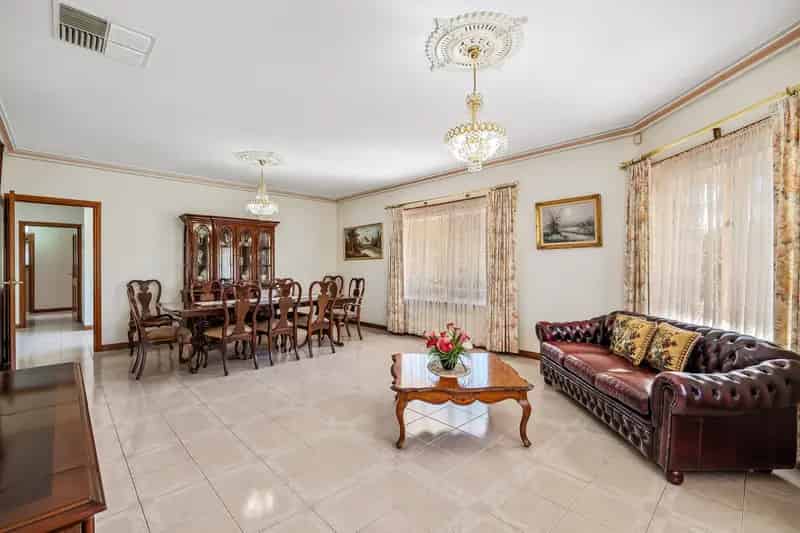 Single-Level Family Sanctuary in Serene Location.