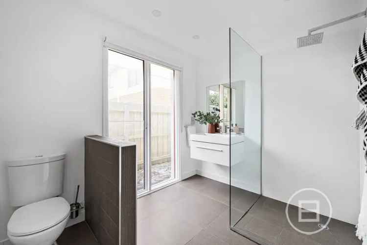 House For Sale in Melbourne, Victoria