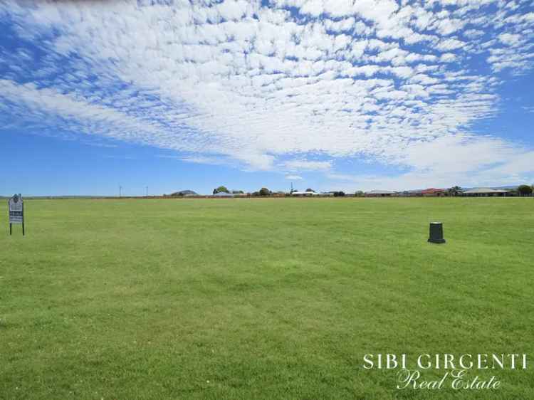 Buy Land in Mareeba with Large Lot and Rural Outlook