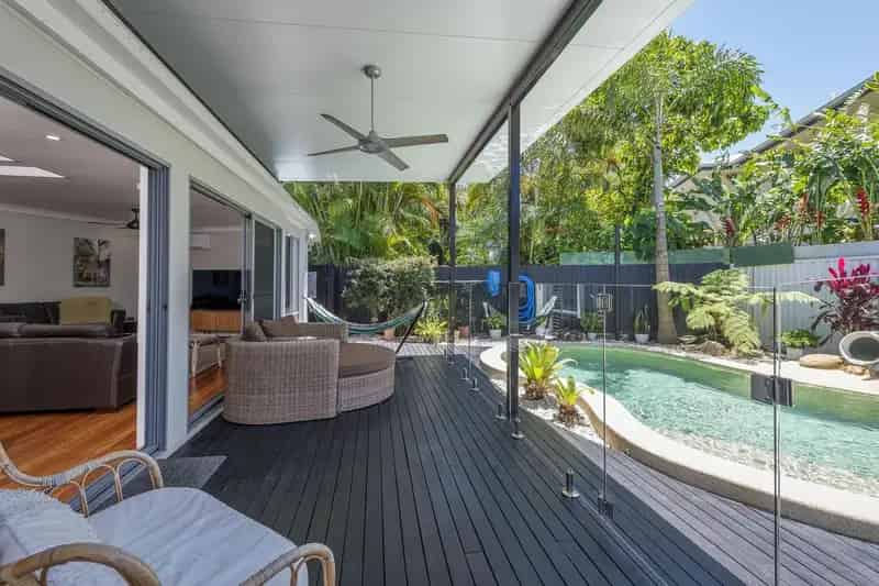 3 rooms house of 688 m² in Gold Coast City