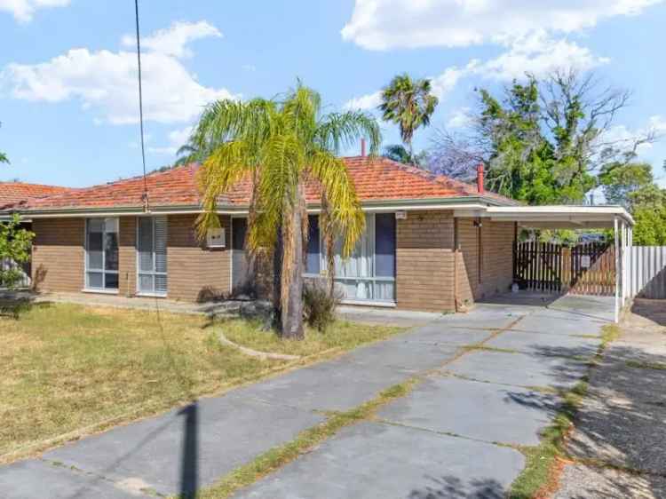 House For Sale in City of Gosnells, Western Australia