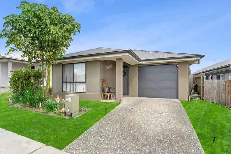 Modern Living in the Heart of Thriving Ripley!