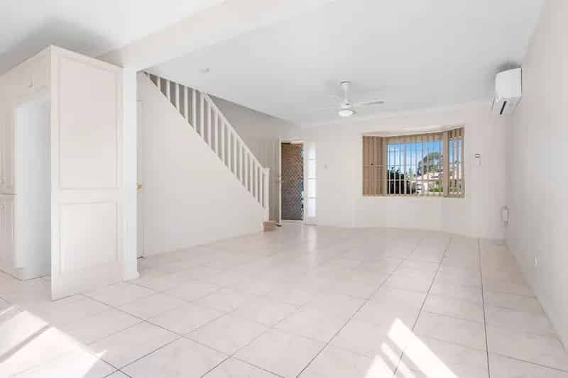 Real Estate For Lease - 1/18 Tindell Street - Bligh Park , NSW