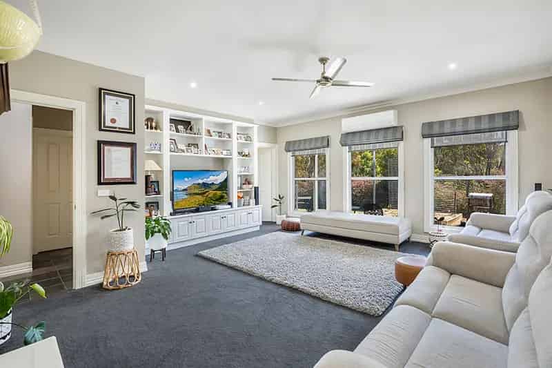 Buy Rural Property with Riverfront in Axedale Featuring Modern Comforts