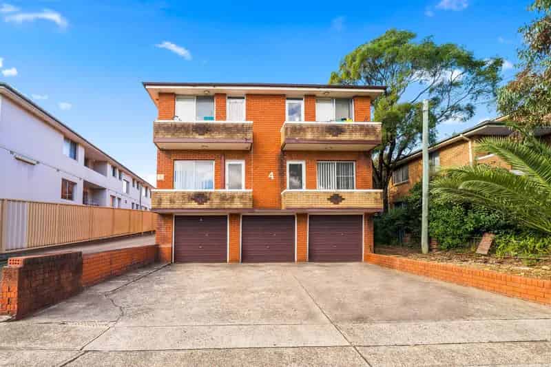 Two Bedroom Apartment in Ideal Location