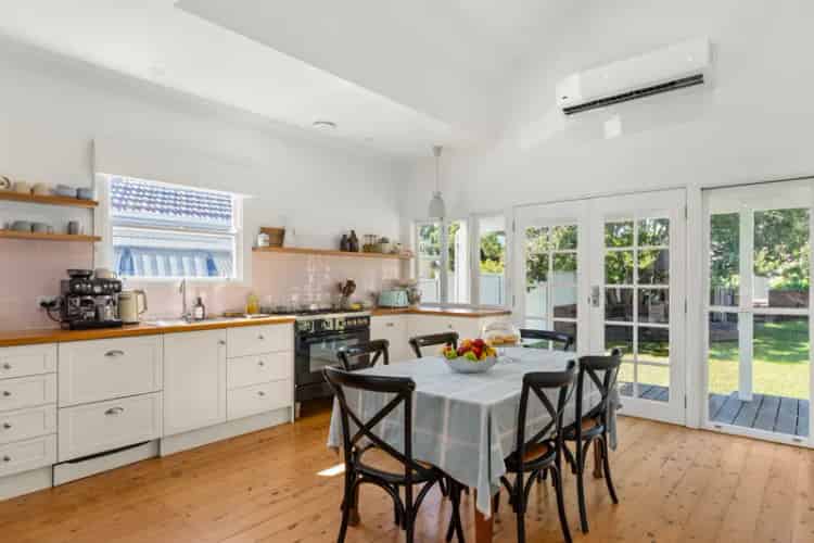 Charming CBD Cottage with Modern Appeal