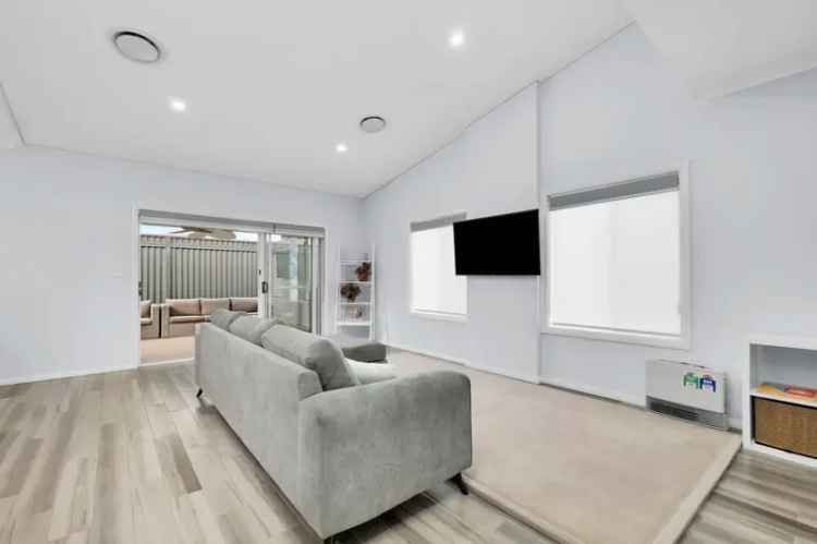 Lease Beautifully Designed 4 Bedroom Home in Spring Farm NSW