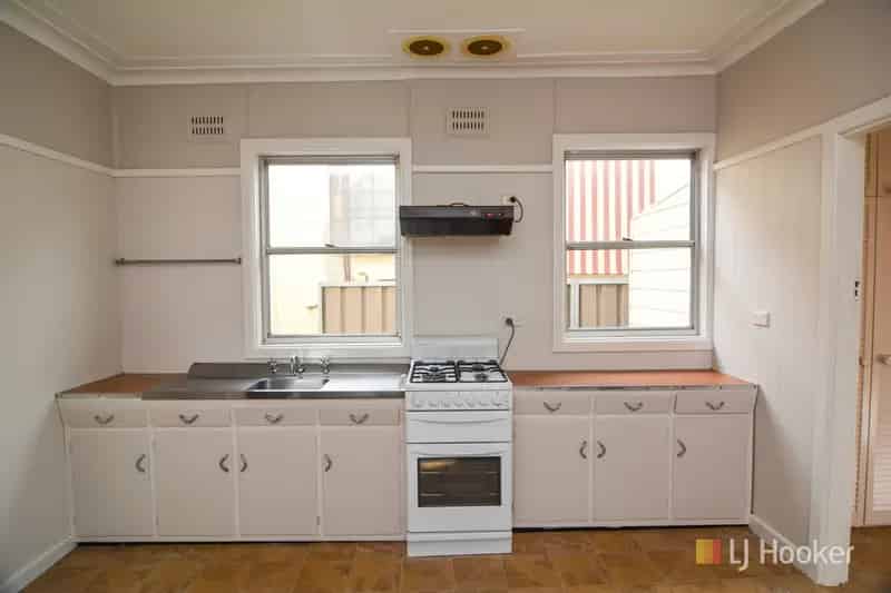 Buy House in Littleton with 2 Bedrooms and Easy Care Block
