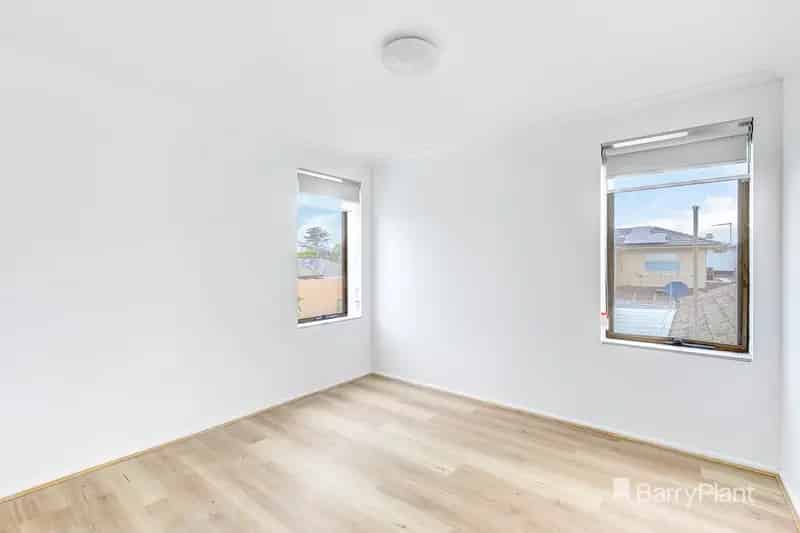 Stylish Apartment - Renovated and Ready to Move In!
