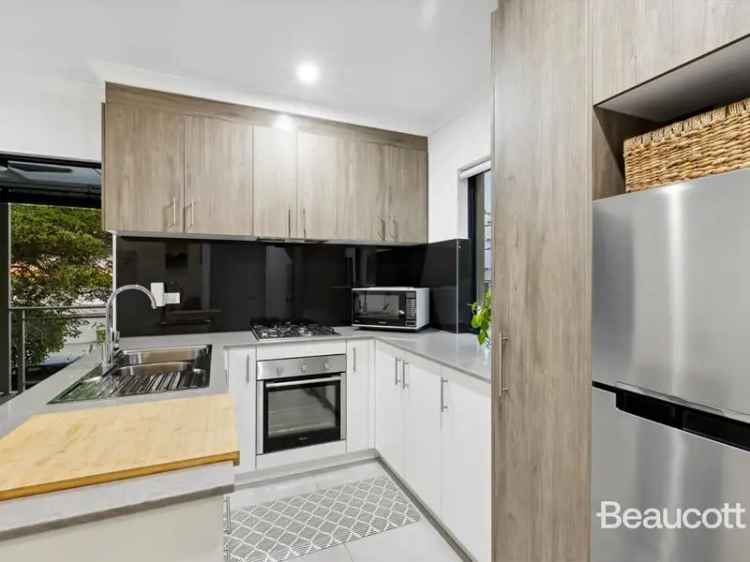 Westminster Apartment Near Perth CBD and Beach