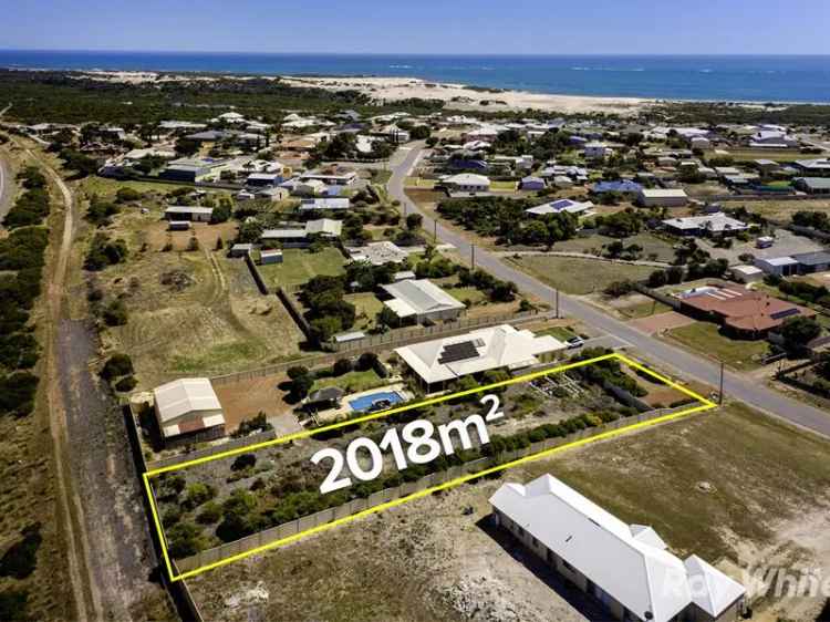 Land For Sale in Geraldton, Western Australia