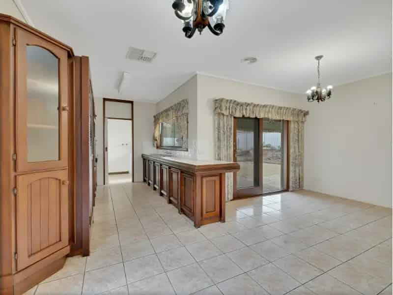 Four Bedroom Home In Popular North Albury! Don'T Miss Out!!