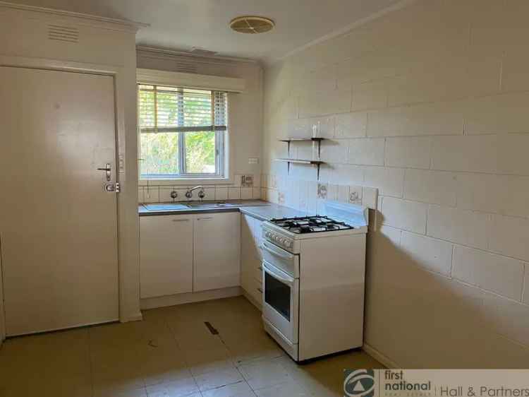 2 Bedroom Townhouse Melbourne - 167m2 - Close to Transport