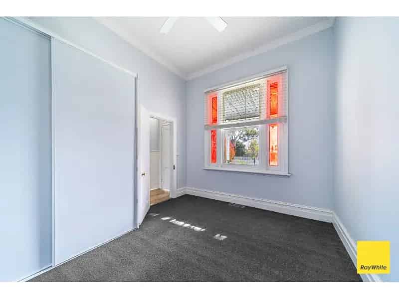 Charming 3-Bedroom Home For Lease In The Heart Of Bendigo!