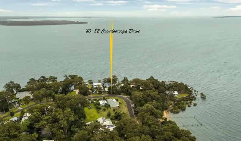 Buy house Macleay Island with stunning water views and spacious living