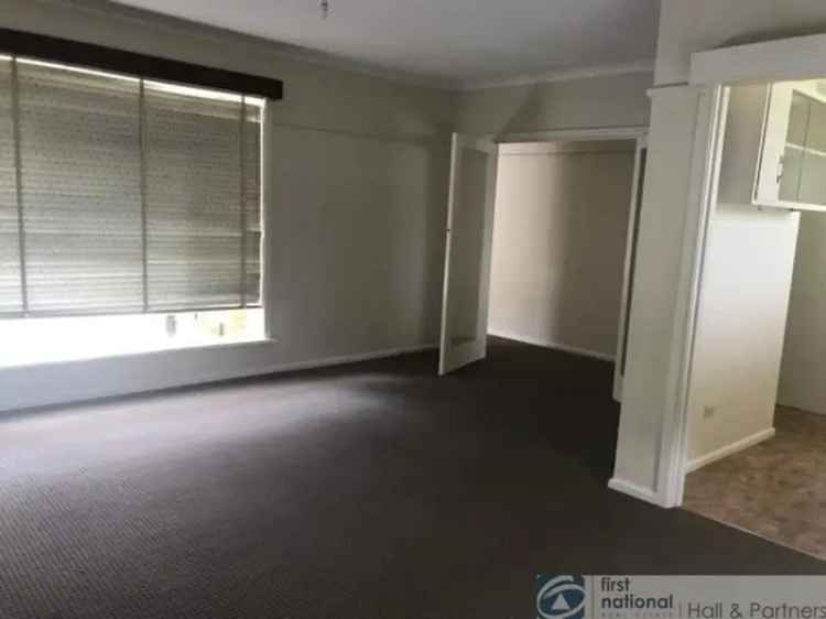 4 Room 170m2 House Melbourne