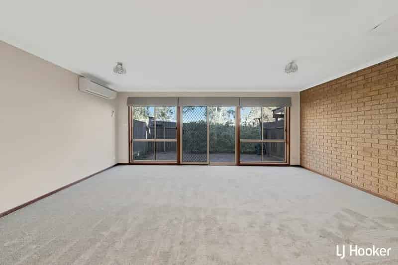 House For Rent , 72, Totterdell Street, District of Belconnen, Australian Capital Territory