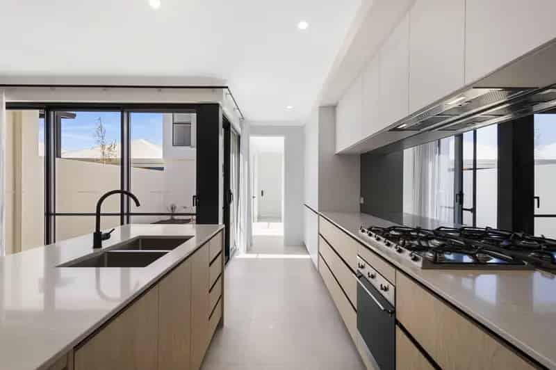 Brand new terrace home - Idyllic coastal location (unfurnished)