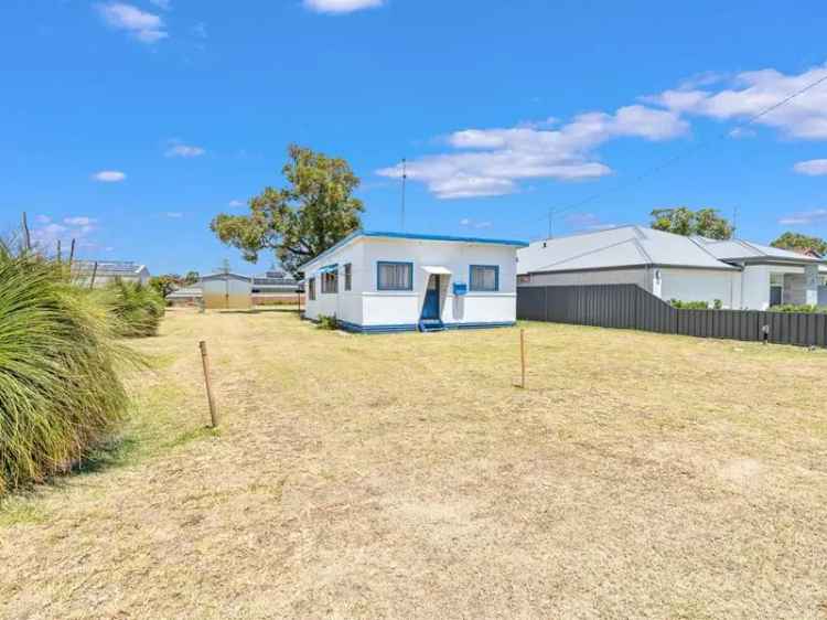 House For Sale in City of Mandurah, Western Australia