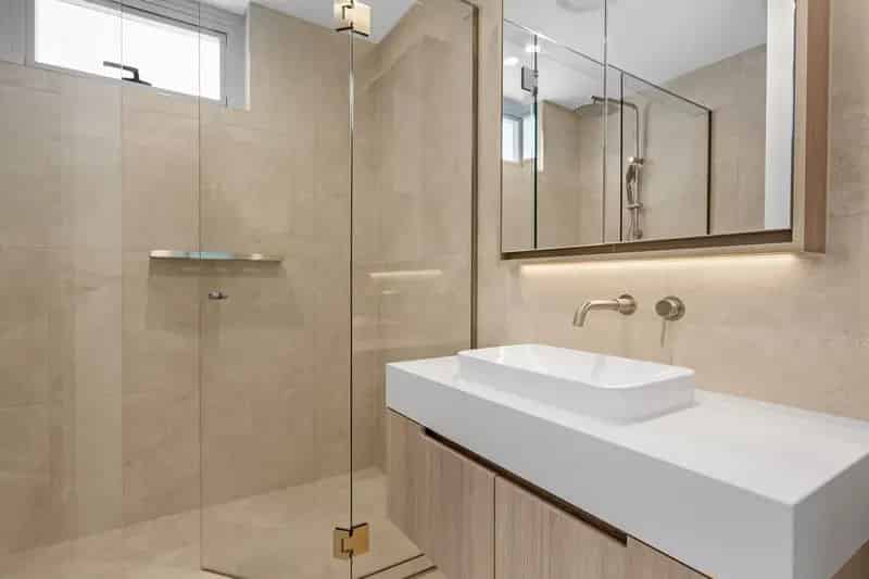 3 rooms apartment of 749 m² in Gold Coast City
