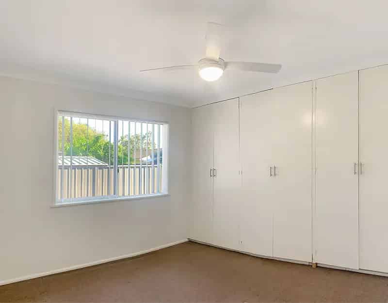 Real Estate For Lease - 37 Dunalban Avenue - Woy Woy , NSW