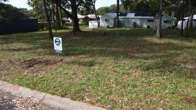 1,093m2 - Walk to Bowls Club - Motivated Owner!