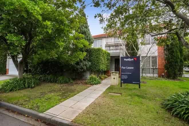 House For Rent , 11, Canberra Parade, Melbourne, Victoria
