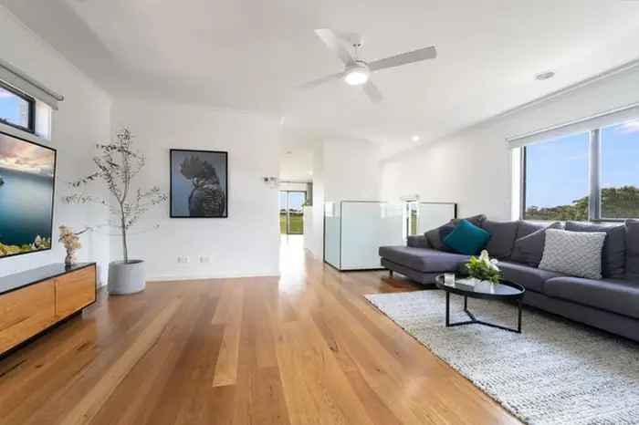 House For Sale in Lara, Victoria