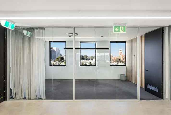 Fully Fitted Whole Floor Cremorne Terrace CBD Views