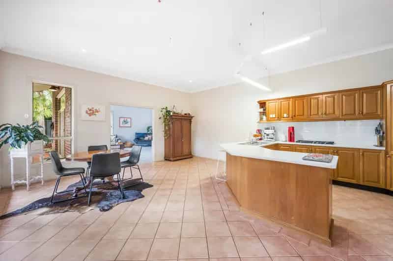 Buy Family Home in Quiet Cul-de-Sac with Stunning Parkland Views