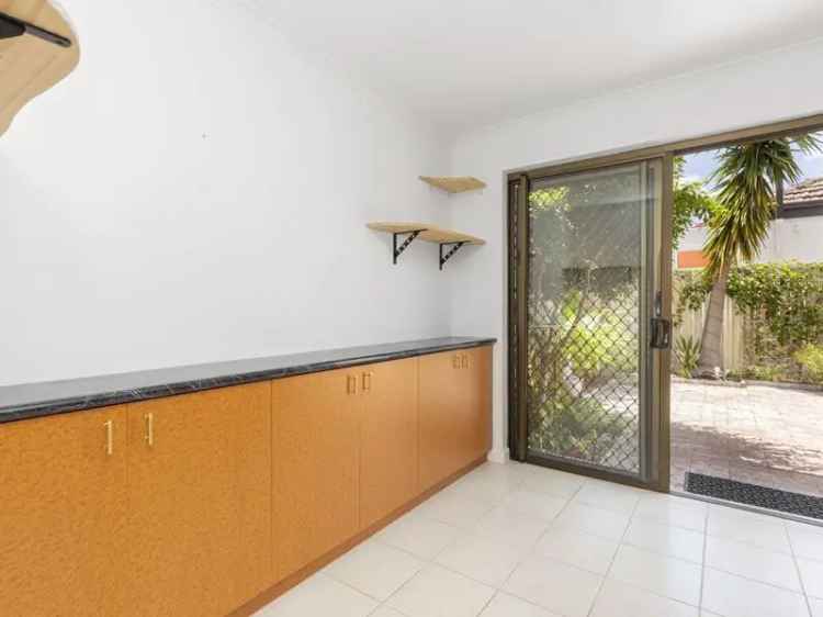 House For Sale in City of Melville, Western Australia