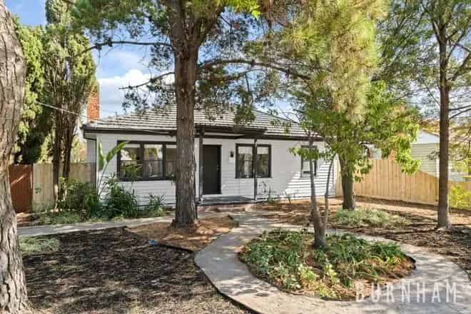 House For Sale , 9, Welwyn Parade, Melbourne, Victoria