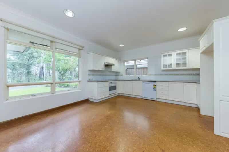 Lease Family Home with Multiple Living Spaces in Beecroft