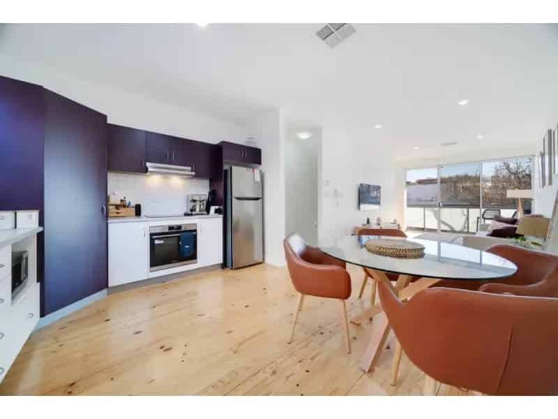 Townhouse In Fantastic Location