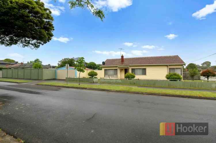 House For Sale in Melbourne, Victoria