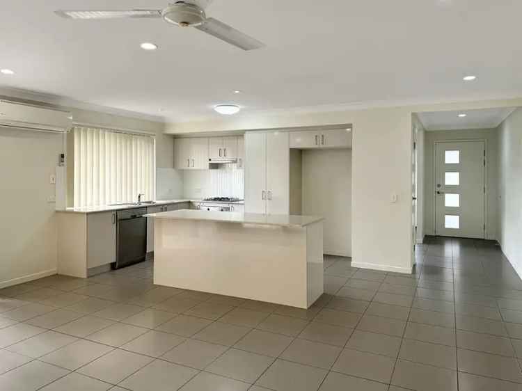 Modern 4 Bed Family Home Near Hervey Bay Hospital