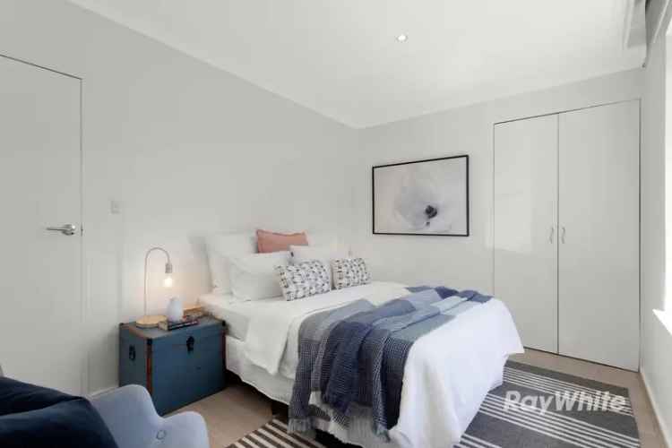 Buy Stylish 2-Bedroom Apartment in the Heart of Murrumbeena