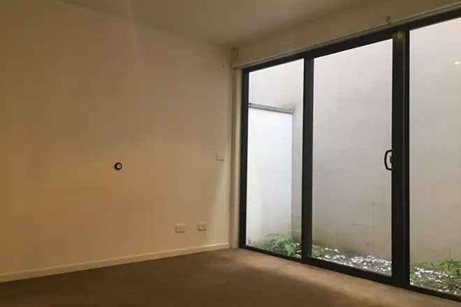 2 Bed 2 Bath Inner City Melbourne Home - Family & Sharers