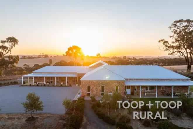 Rural property For Sale , Clare and Gilbert Valleys Council, South Australia