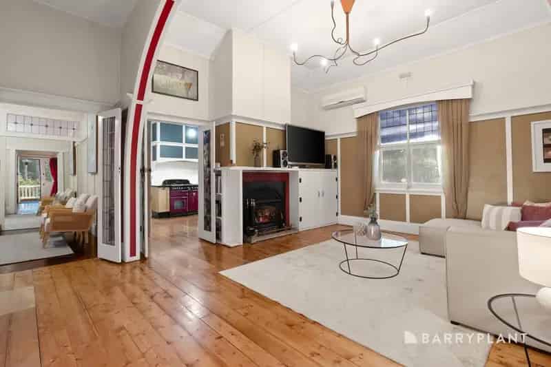 Oaklands - Old World Charm Meets Modern Comfort
