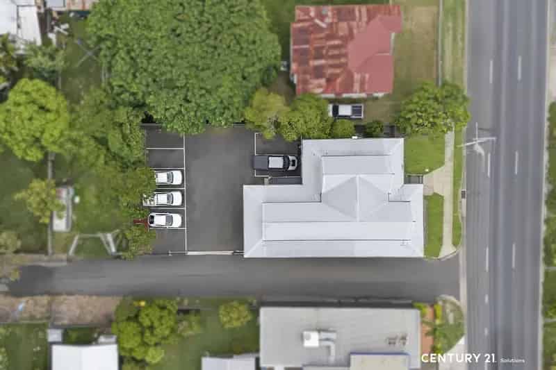 18 Albert Street, Rockhampton City QLD 4700 - Office(s) For Lease