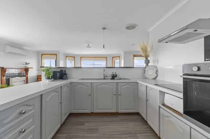 House for Sale in Bridport with Stunning Coastal Views