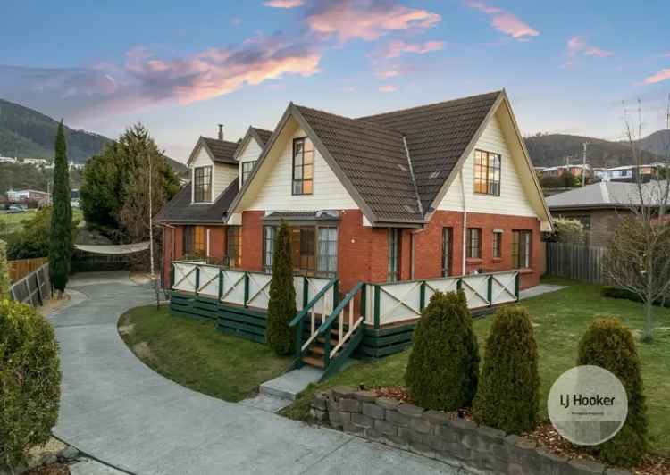 House For Sale in Hobart, Tasmania