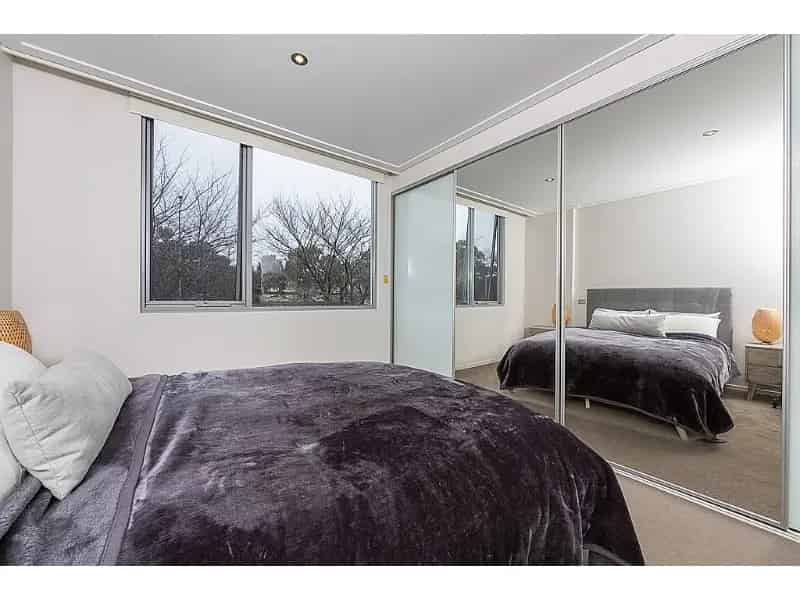 Stunning 1-Bedroom Apartment In The City
