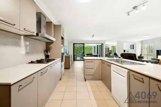 House For Sale , 30, Corymbia Crescent, City of Brisbane, Queensland