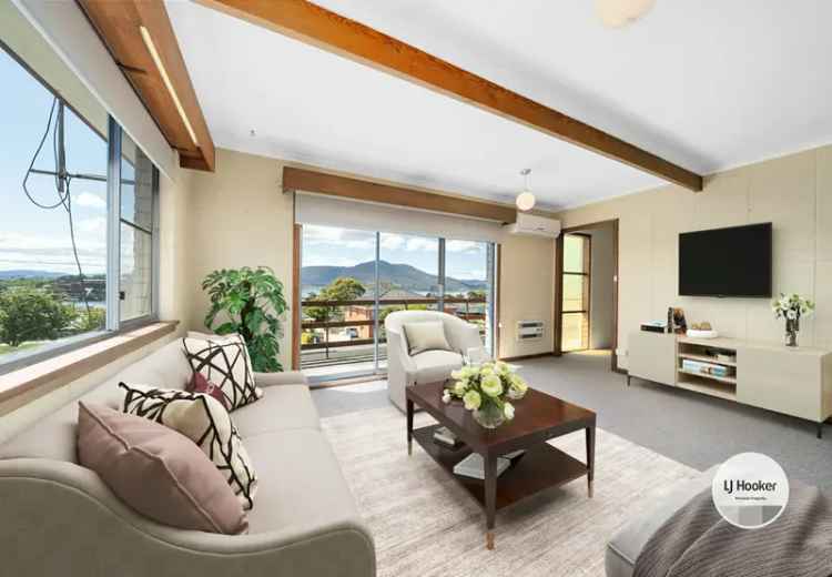 House For Sale in Hobart, Tasmania